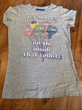 Y2K Tootsie Pop Grey Tee with Multicolor Lollipop Graphic